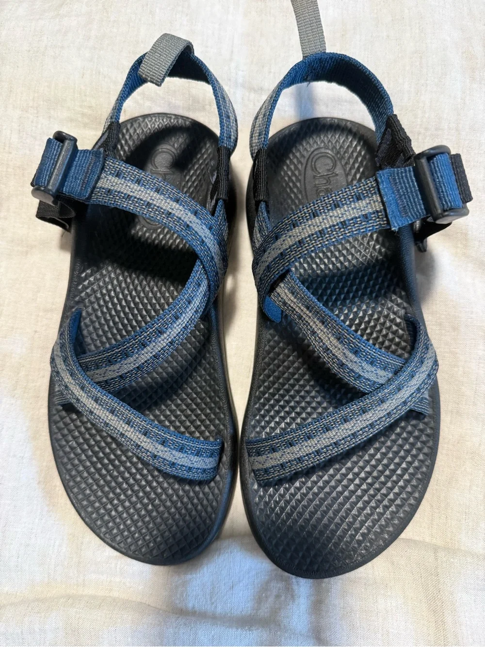 Chaco little boy ' Z/Cloud Adjustable Blue and Black Sandals size 1 - Picture 2 of 4